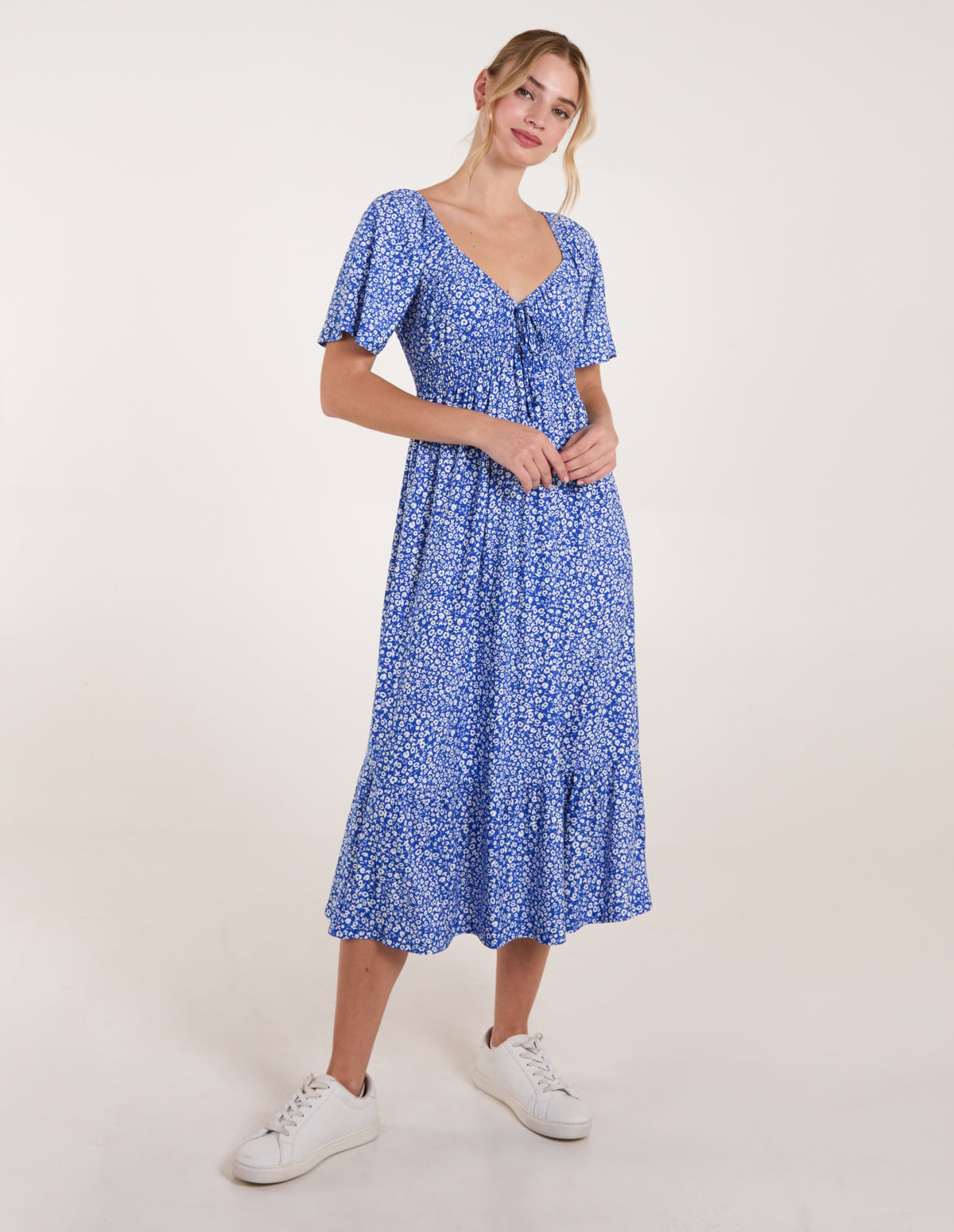 Ditsy Floral Tie Front Shirred Waist Midi Dress - M/L / BLUE