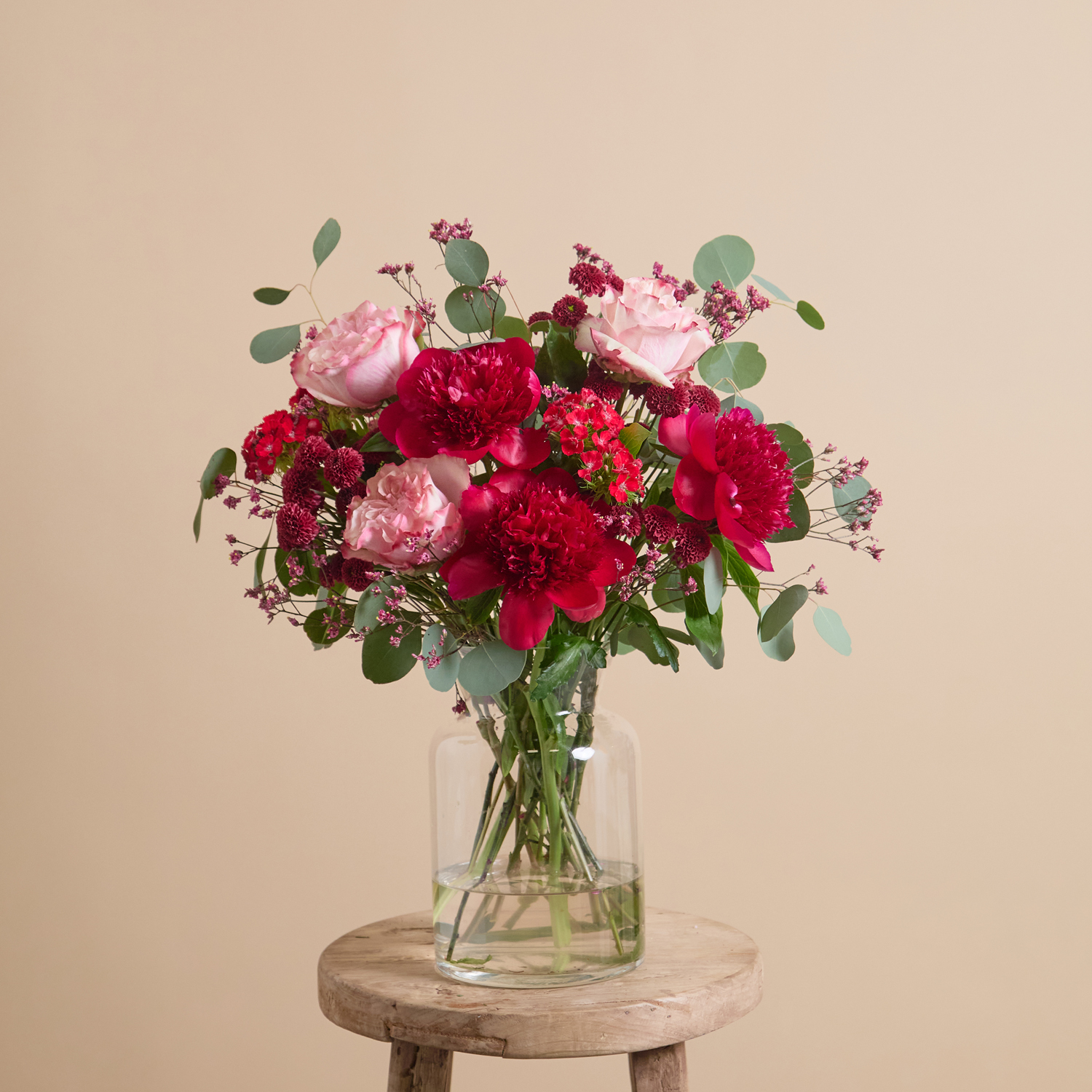 Flower bouquet with red peonies & roses | Send flowers online | Crimson Gloss | size: classic