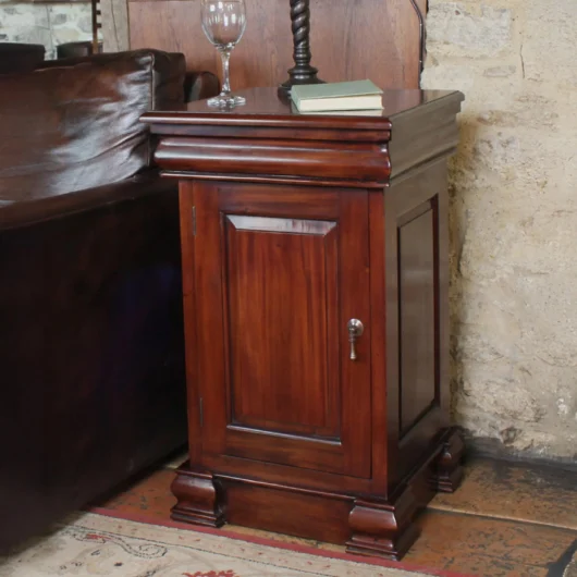 La Roque Lamp Table